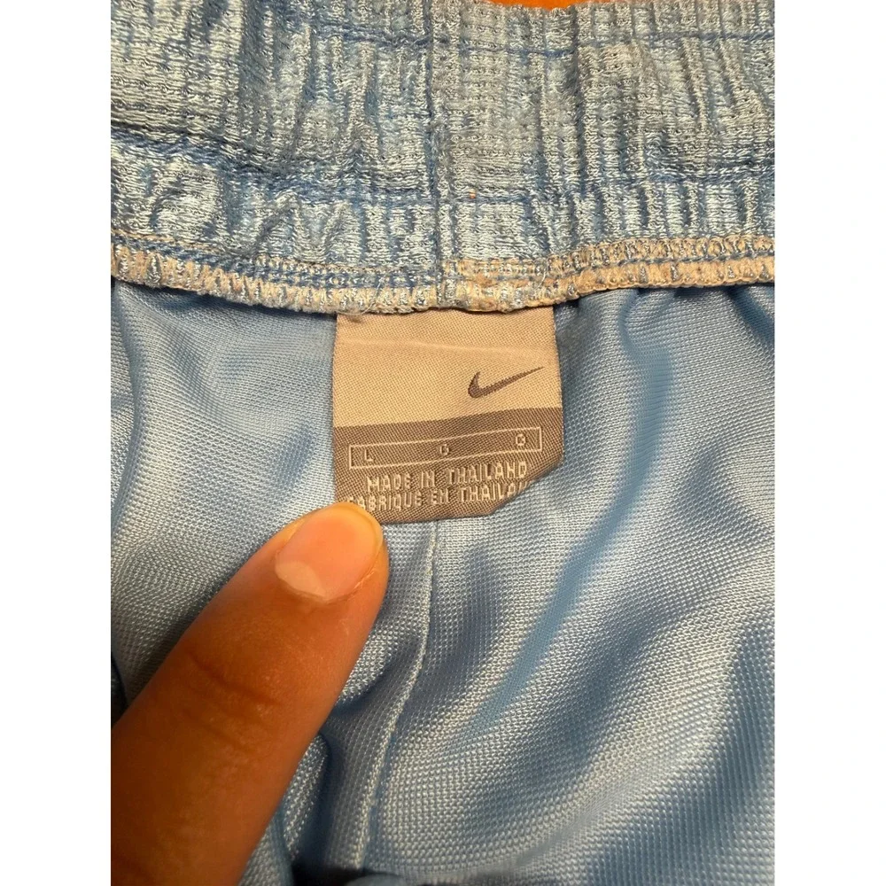 Y2K Nike Mens Basketball Shorts Light Blue Navy Trim Dazzle Athletic Size Large